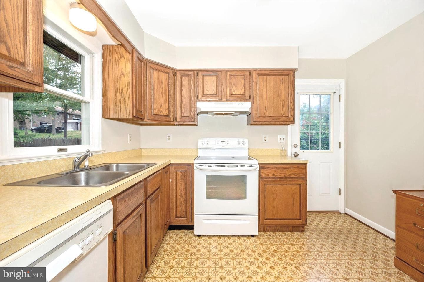 8411 Church Lane photo 8