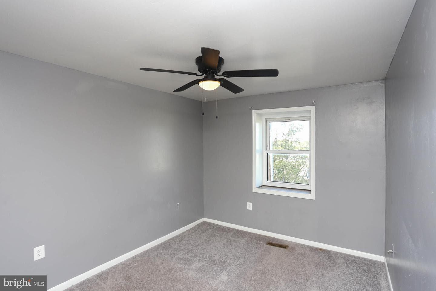 7111 Cross Street photo 12