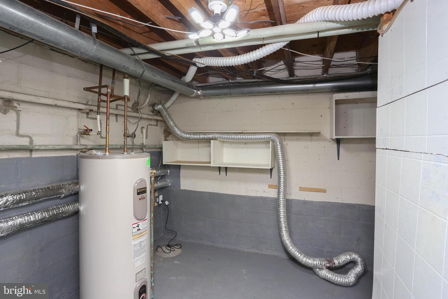 7111 Cross Street photo 26
