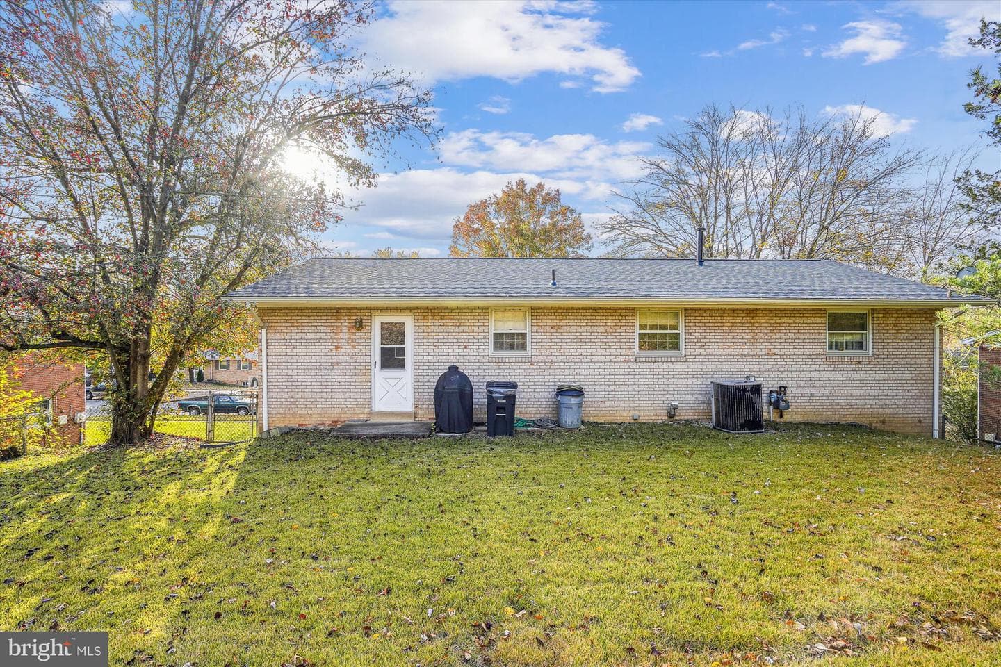 6202 Hellen Lee Drive photo 2