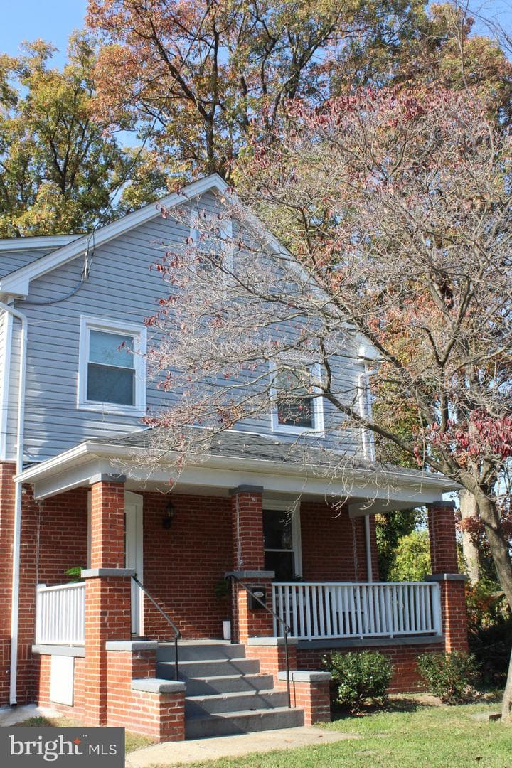 5412 Sargent Road photo 2