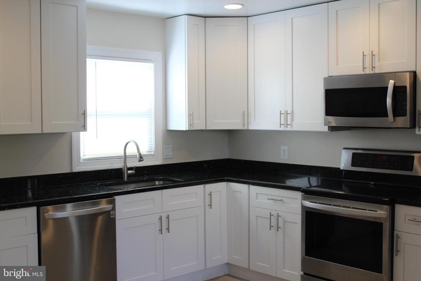 5412 Sargent Road photo 20