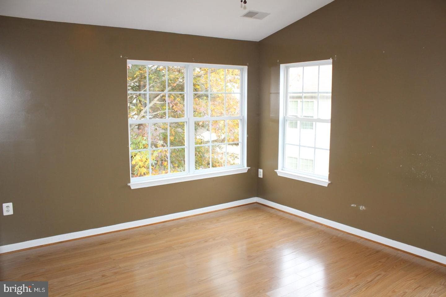 15648 Birmingham Circle photo 9
