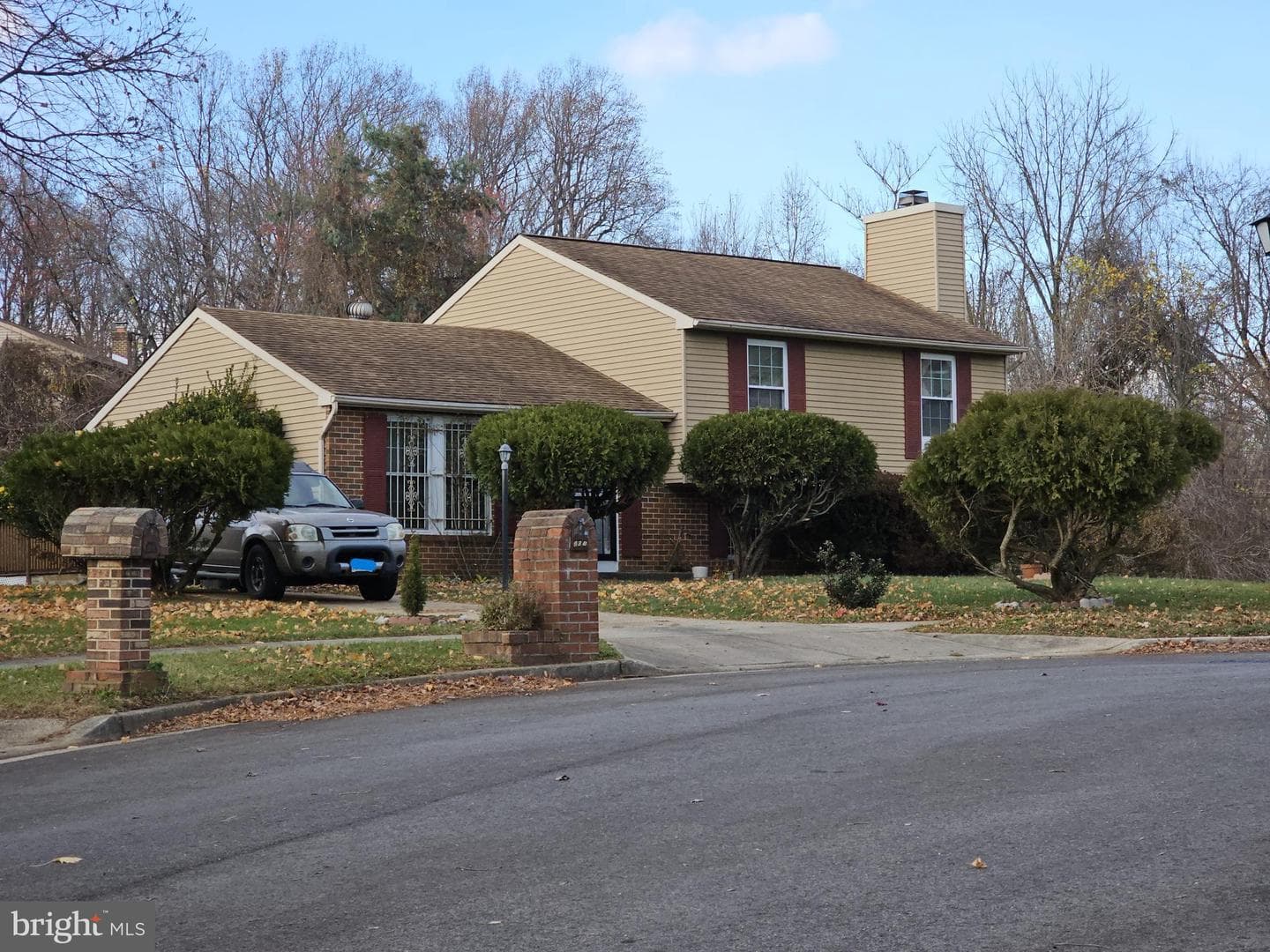 301 Hyannis Court photo 1