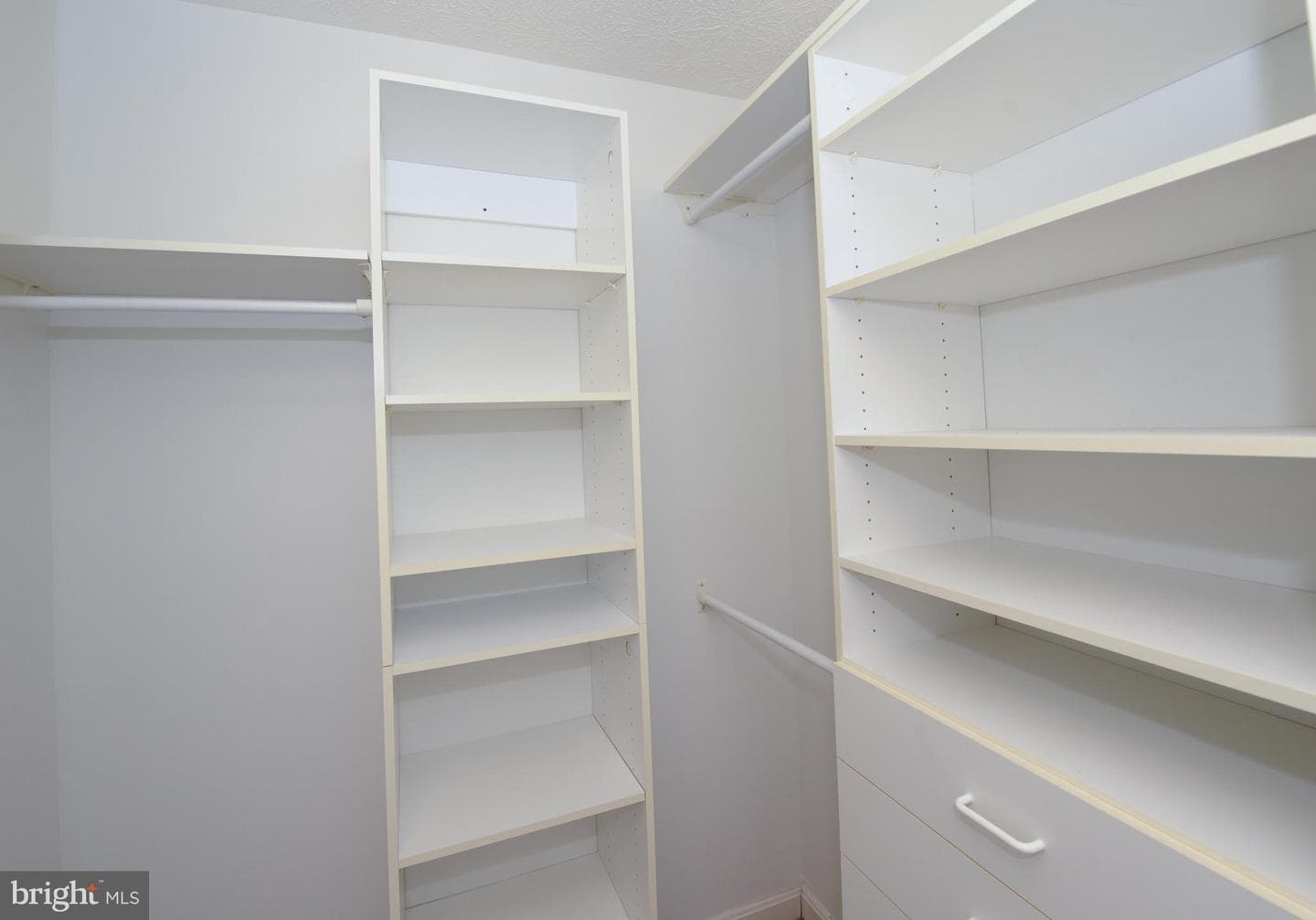 3712 Excalibur Court #102 photo 13