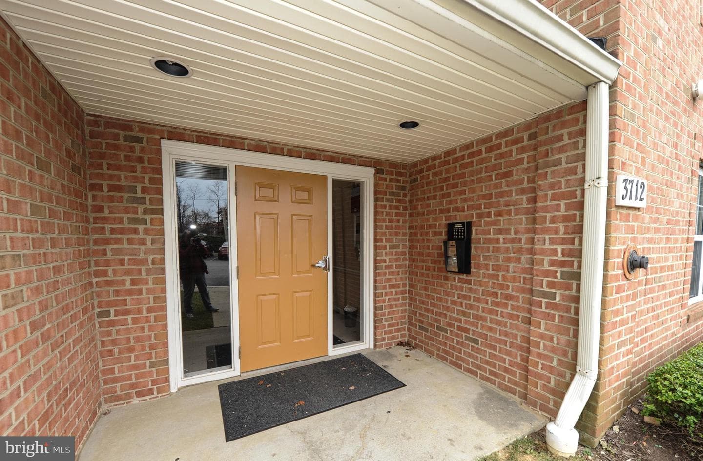 3712 Excalibur Court #102 photo 2