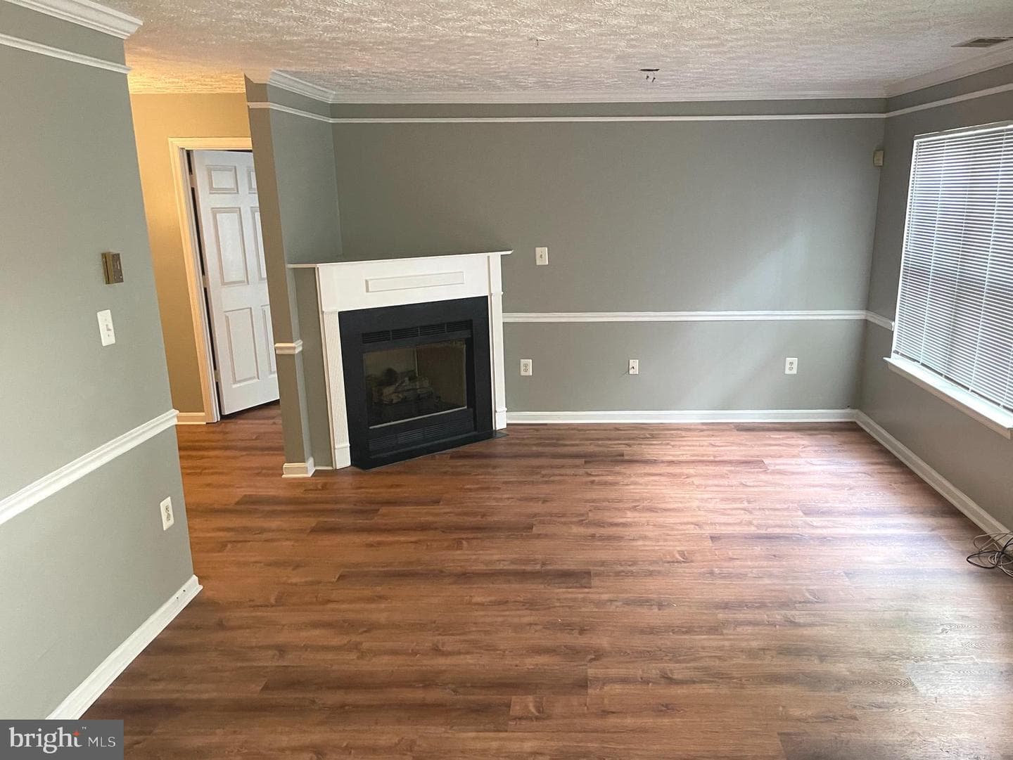 3712 Excalibur Court #102 photo 9