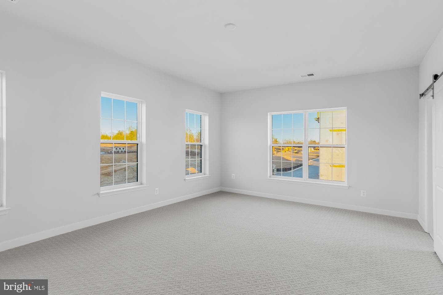608 Skiff Way photo 37