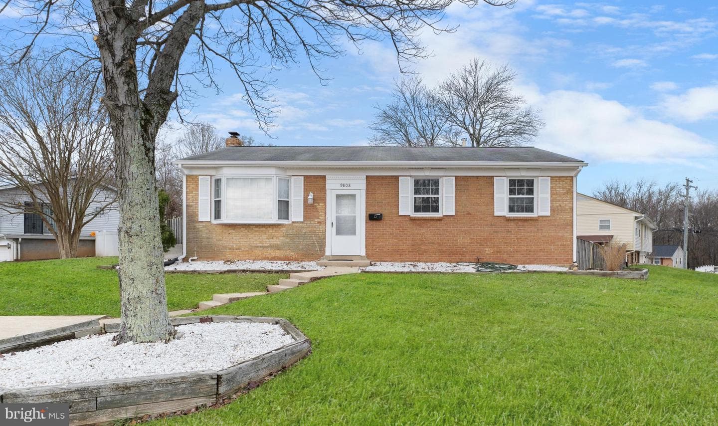9808 Locust Avenue photo 1