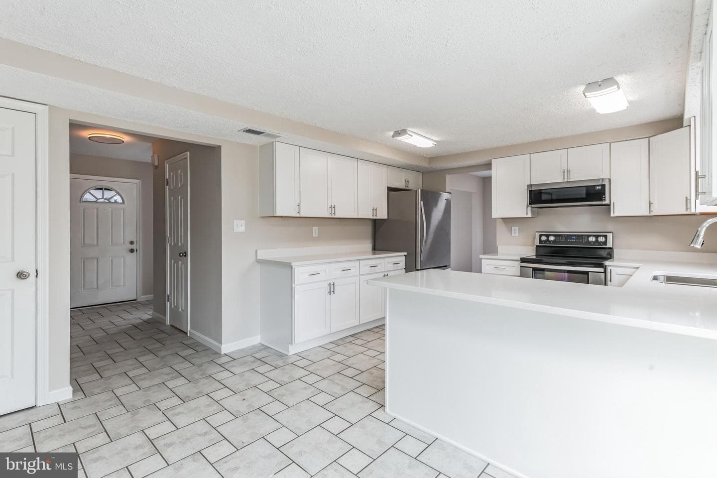 15117 Narrows Lane photo 11
