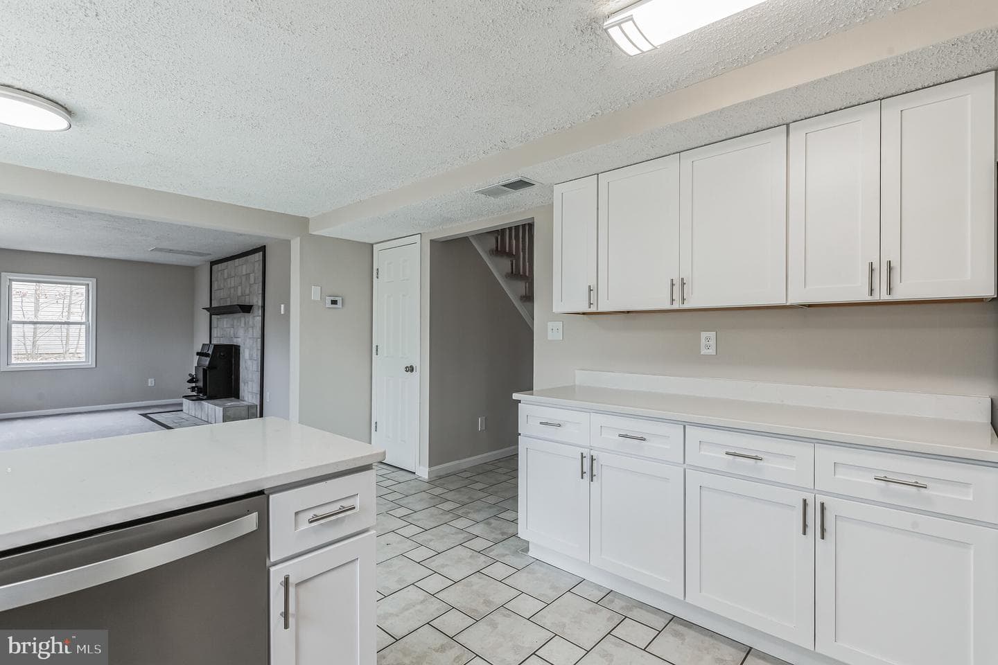 15117 Narrows Lane photo 8