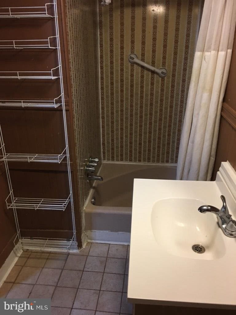 1312 Thornton Parkway photo 25