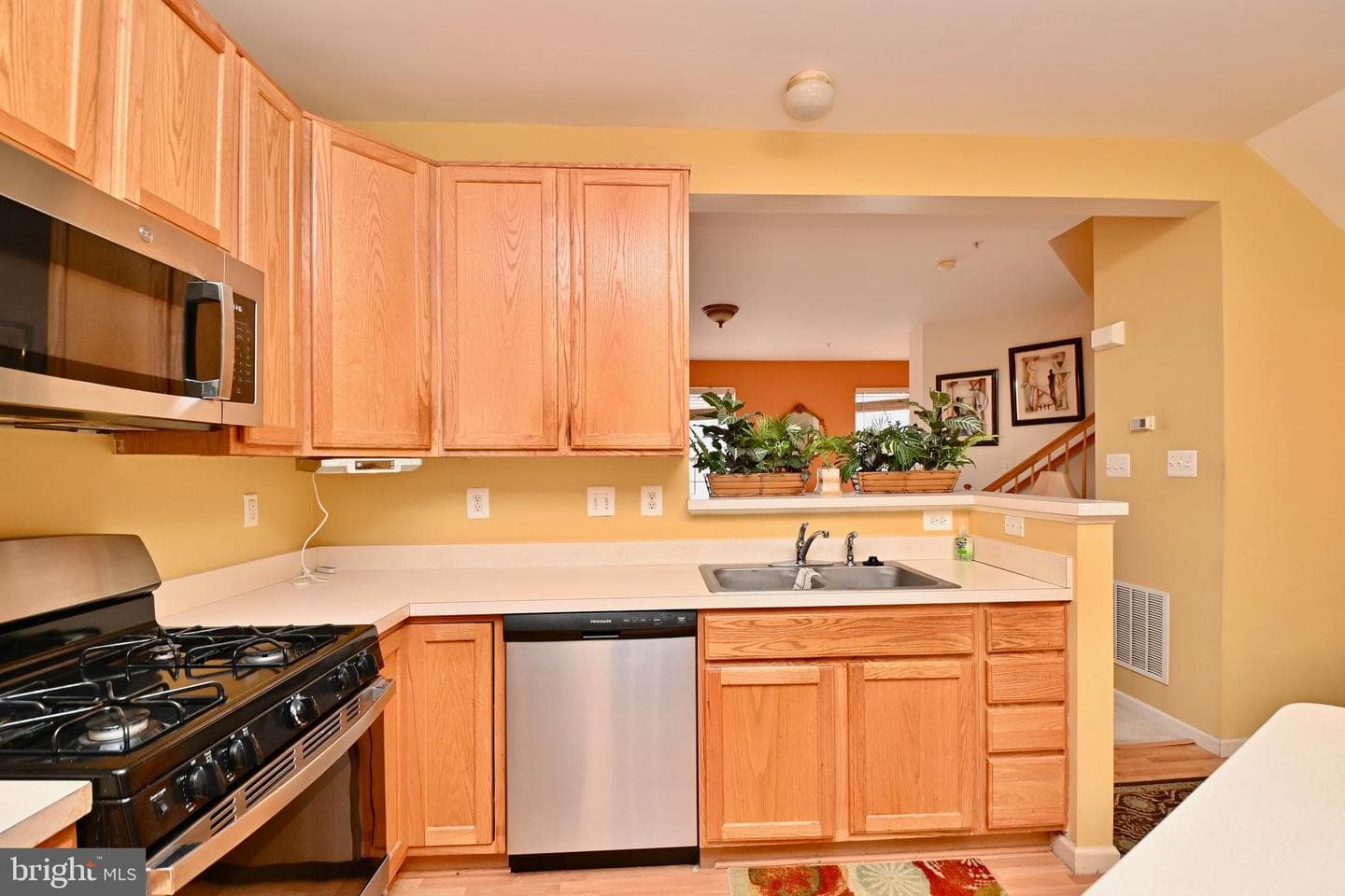 7218 Serenade Circle photo 15