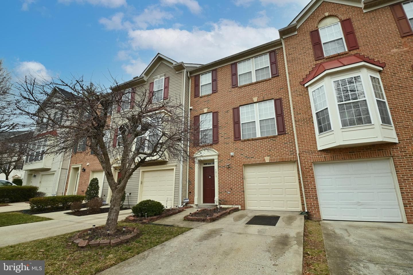 7218 Serenade Circle photo 2