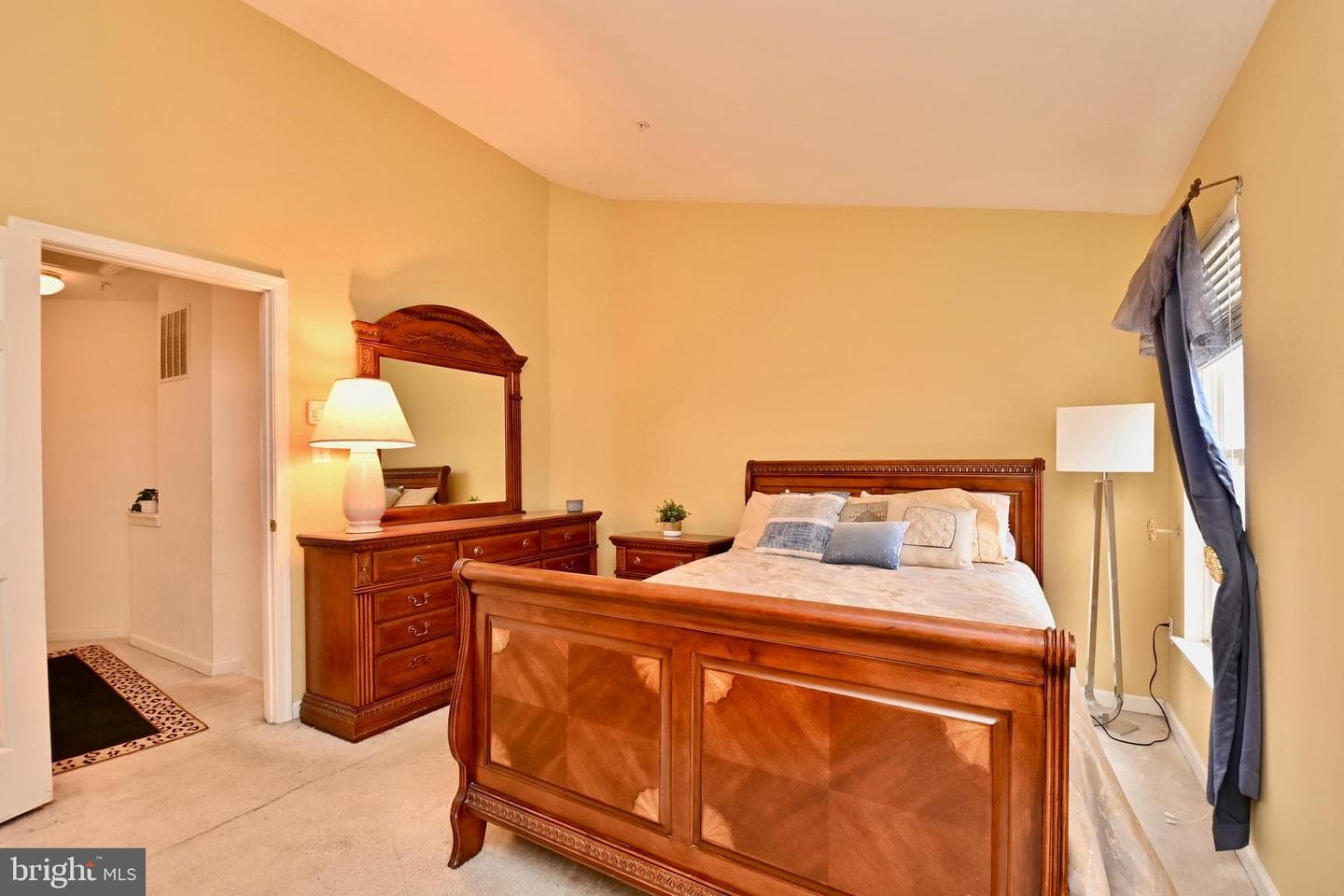 7218 Serenade Circle photo 27