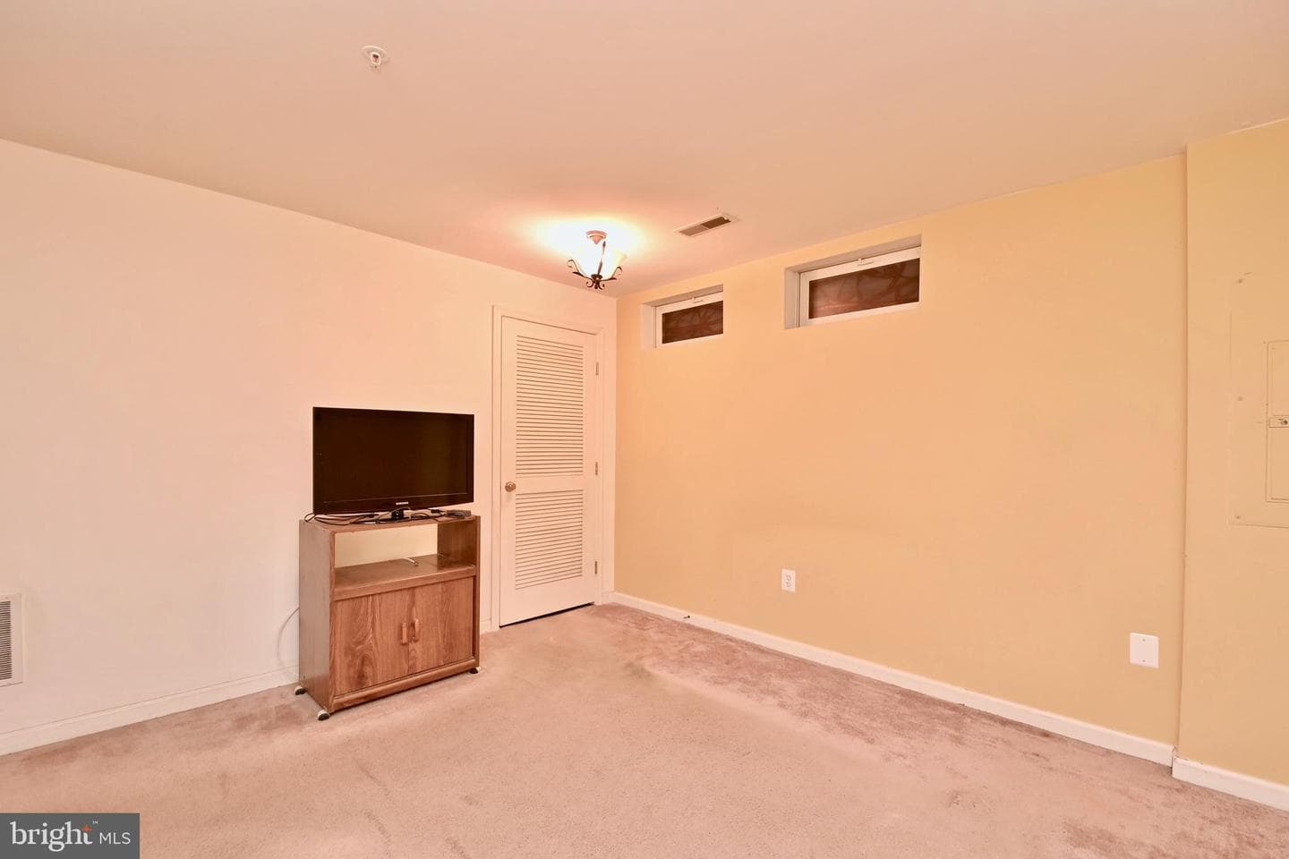 7218 Serenade Circle photo 33
