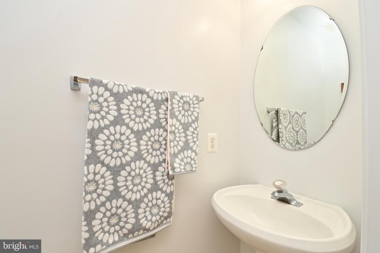 7218 Serenade Circle photo 35