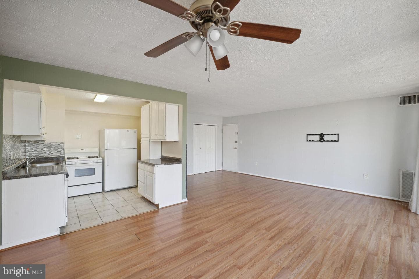 1830 Metzerott Road #205 photo 5