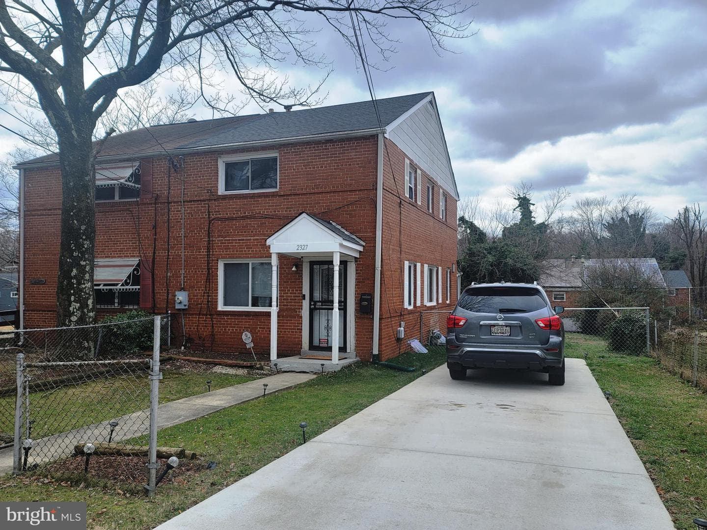 2327 Houston Street photo 2