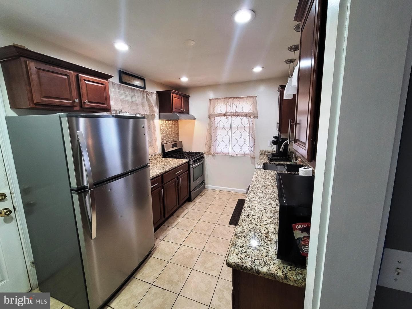 2327 Houston Street photo 9