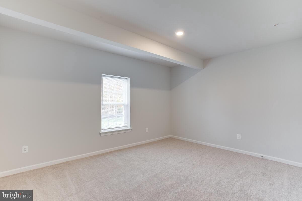 5806 Mcintosh Place photo 20