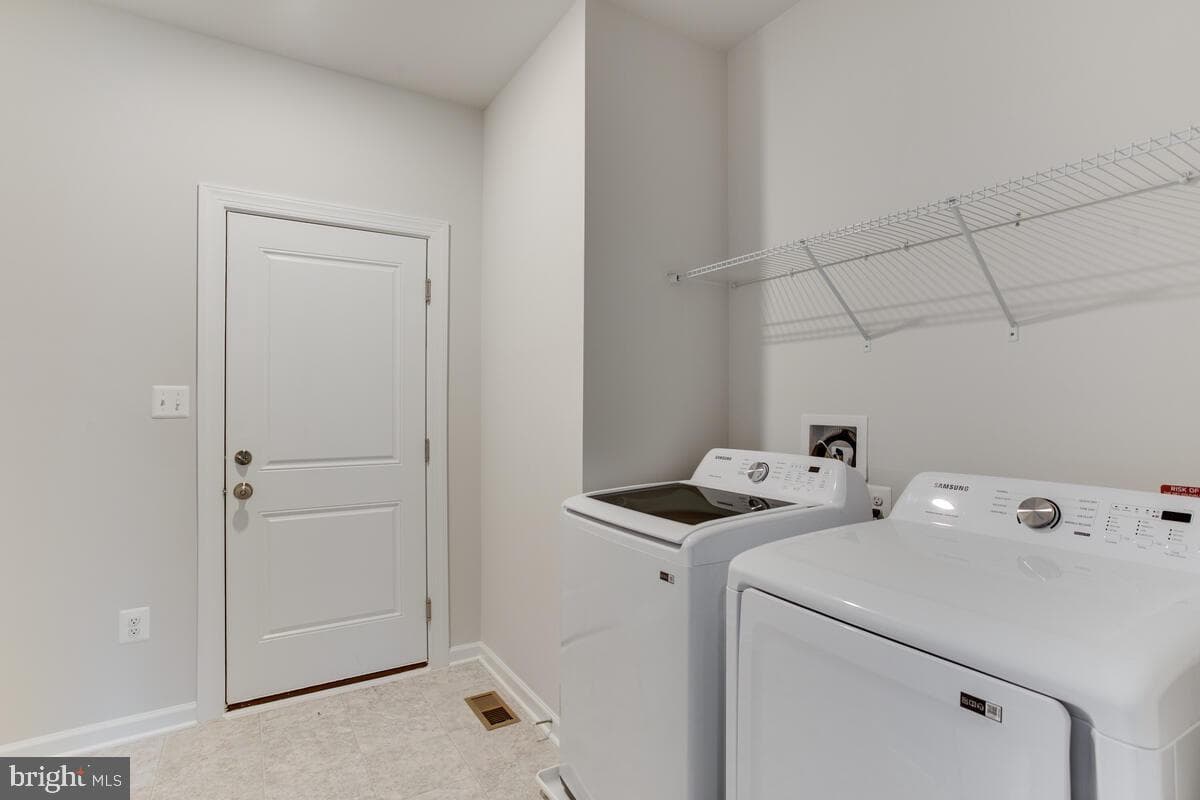 5806 Mcintosh Place photo 29