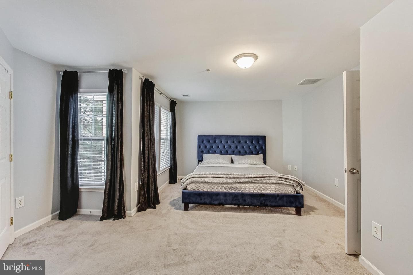 7217 Serenade Circle photo 15
