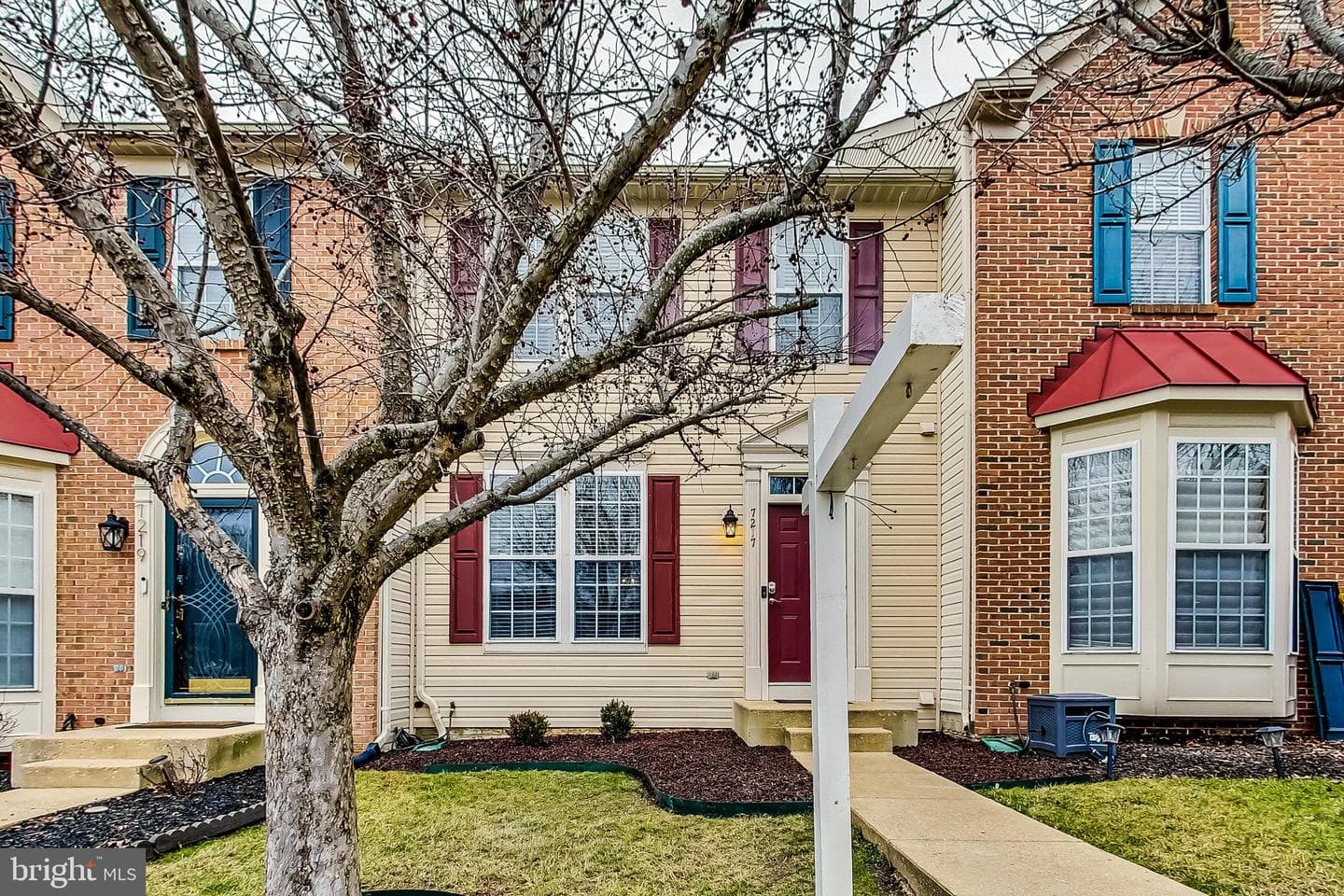 7217 Serenade Circle photo 2