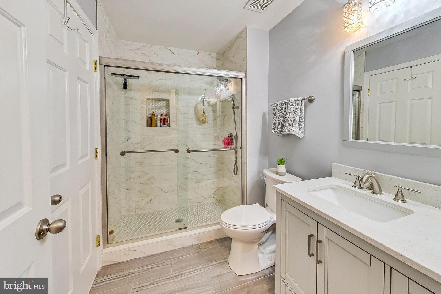 7217 Serenade Circle photo 23