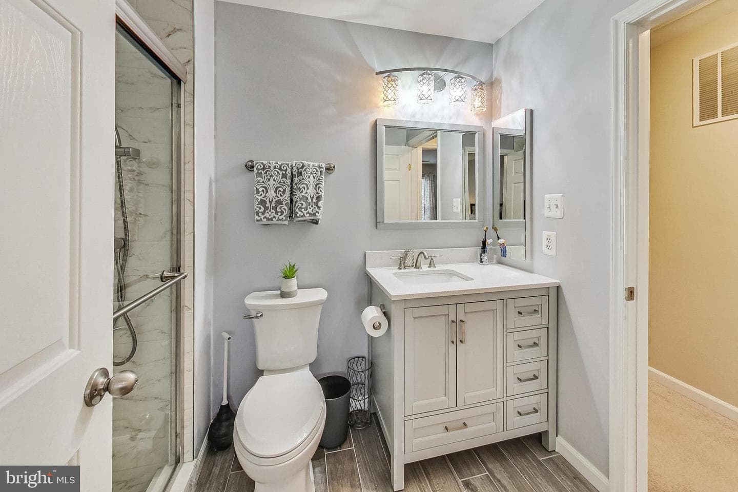 7217 Serenade Circle photo 24