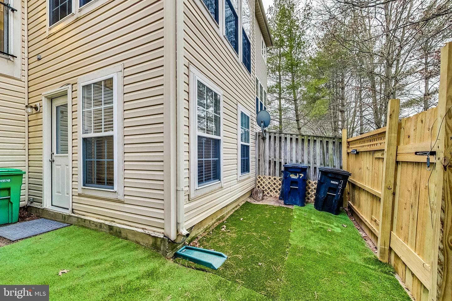 7217 Serenade Circle photo 34