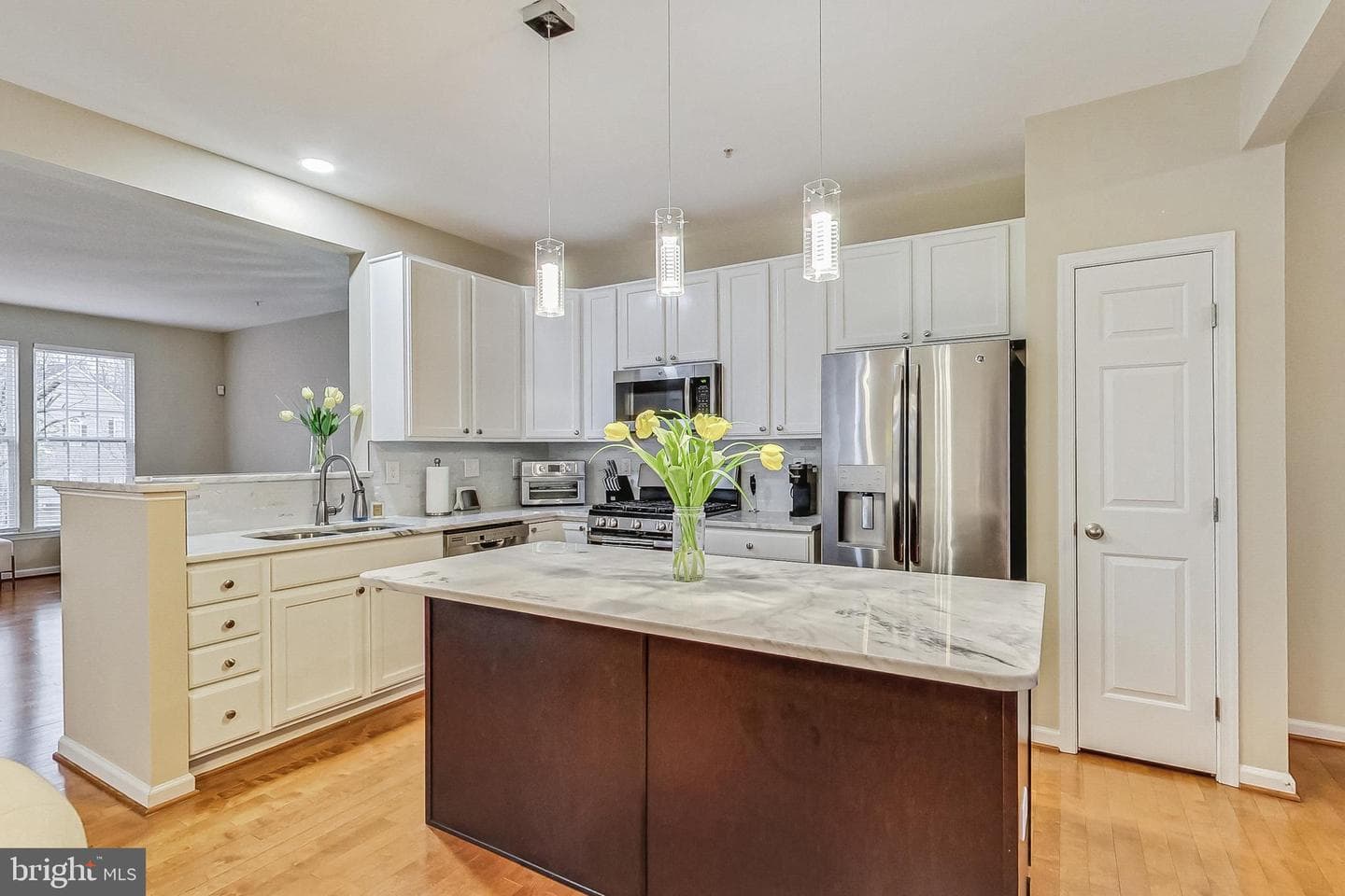 7217 Serenade Circle photo 6