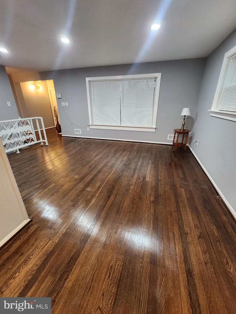1203 Crisfield Drive photo 18