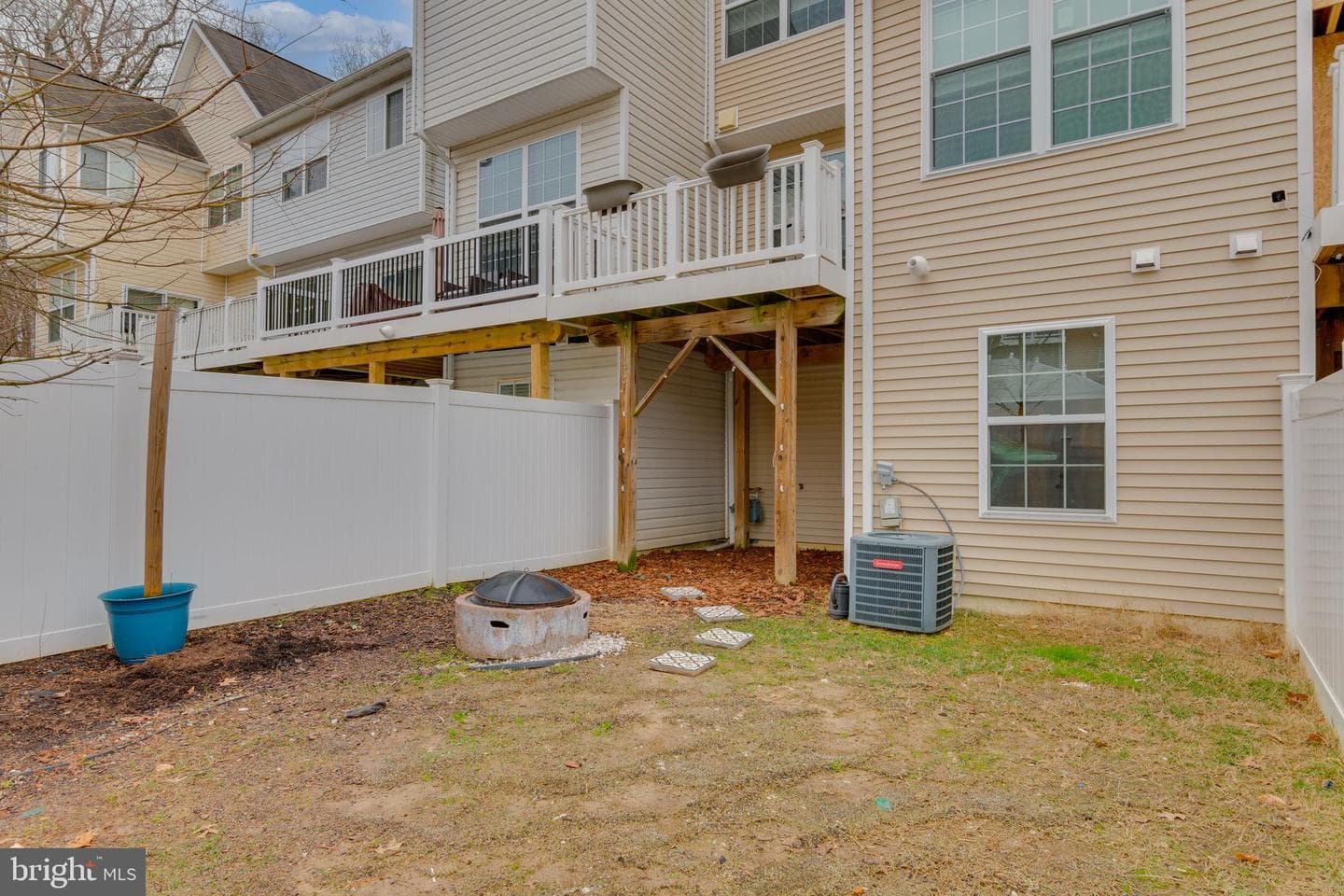 7 Thomasson Court photo 24