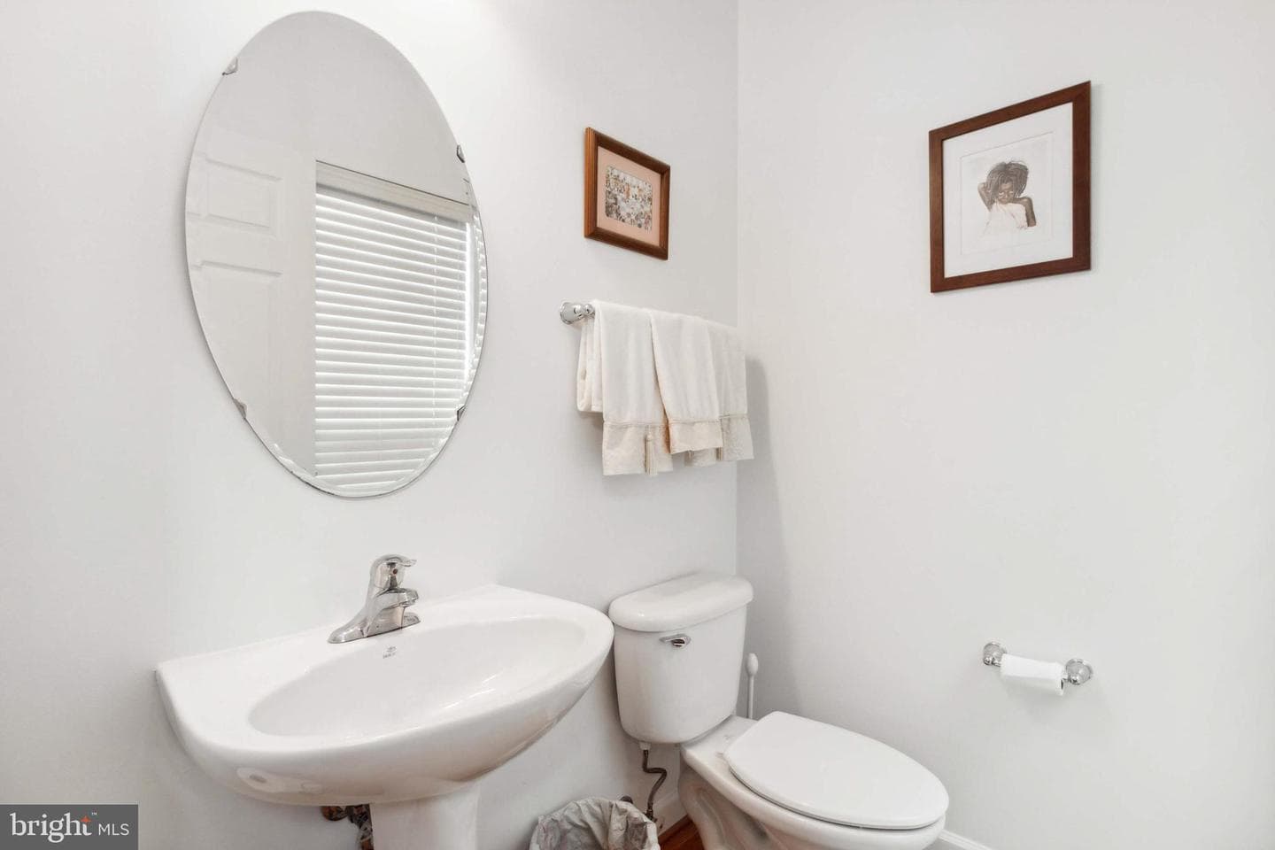 2710 Lake Forest Drive photo 5