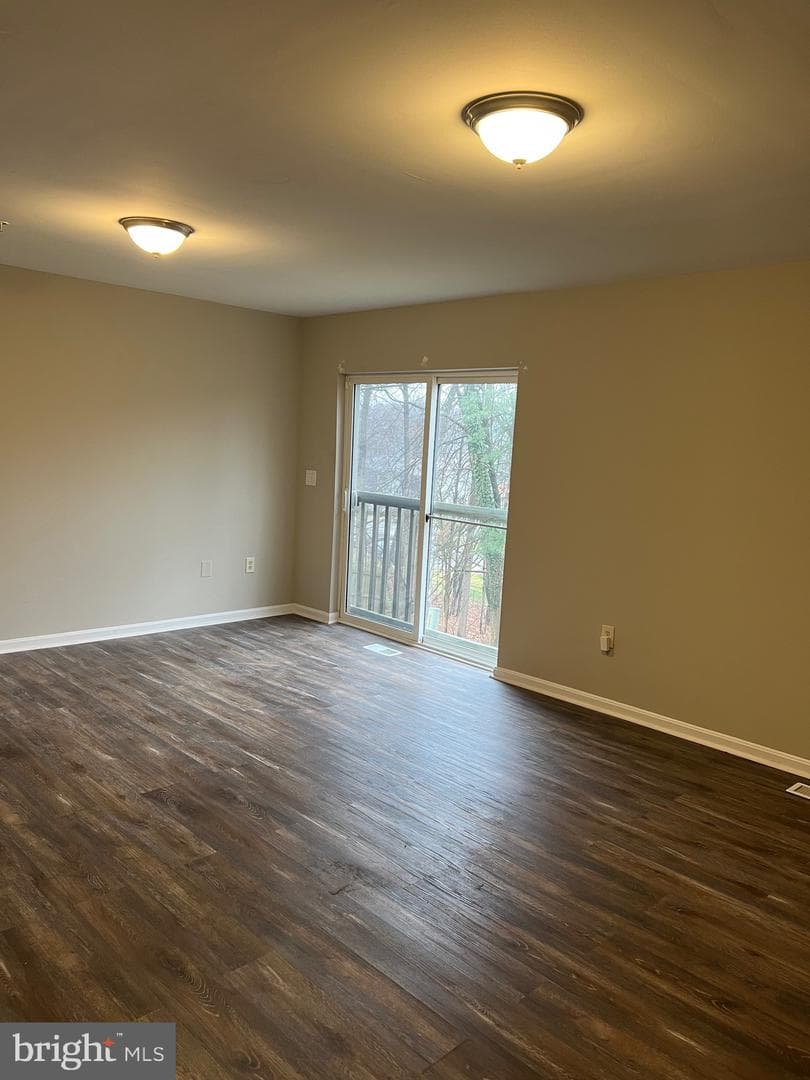 5843 Everhart Place photo 18