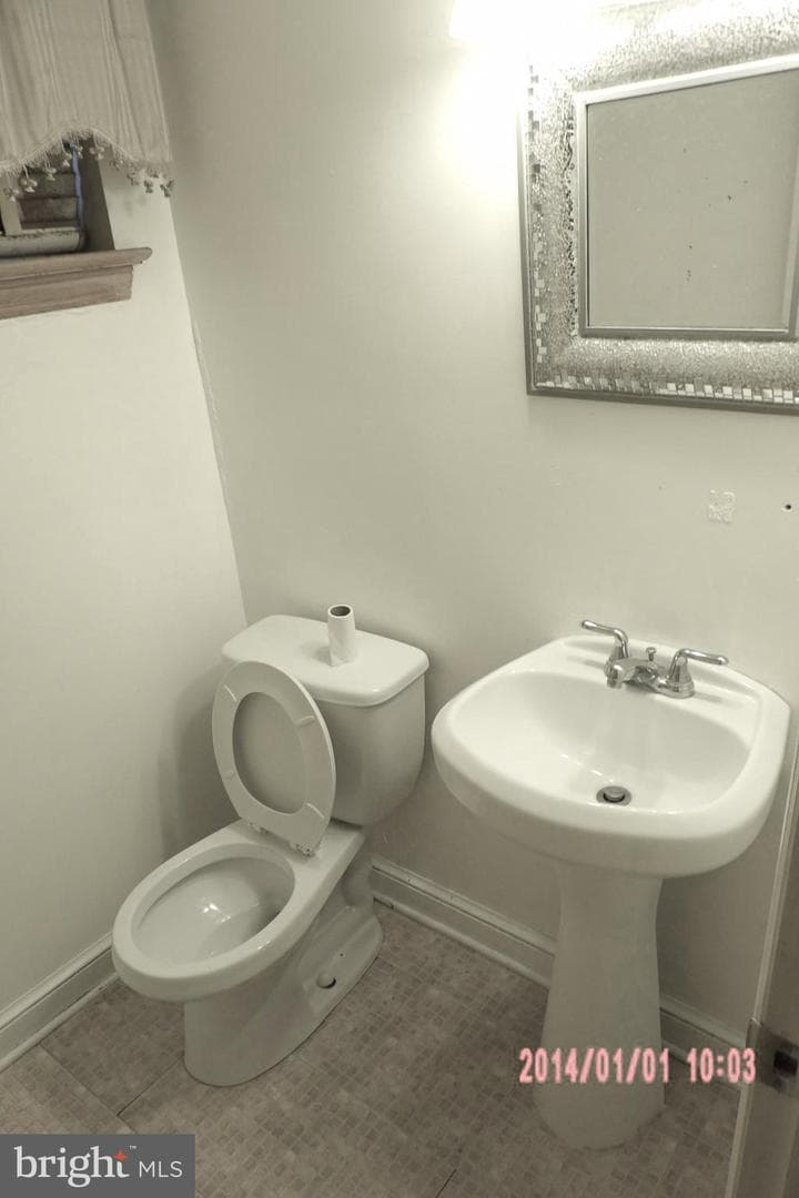 2105 Roxanne Place photo 16
