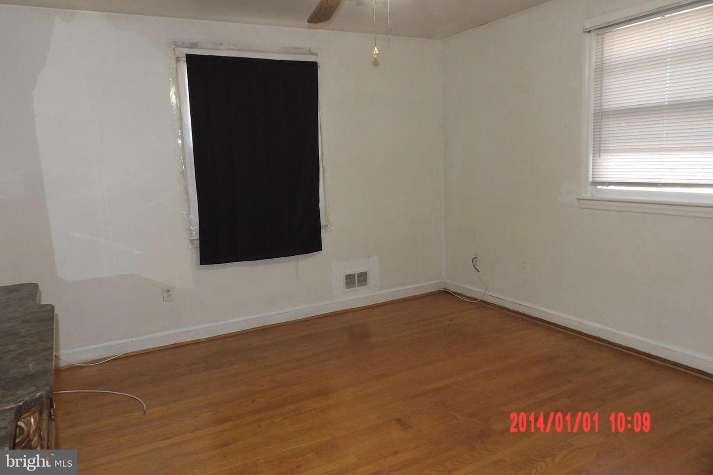 2105 Roxanne Place photo 8