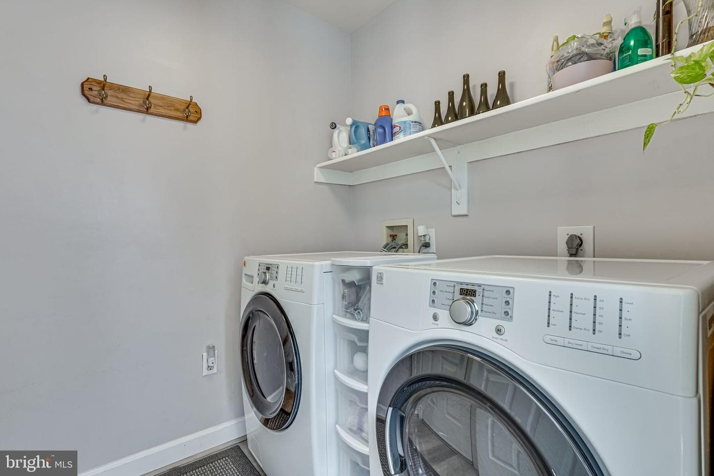 10711 Wimpole Place photo 20