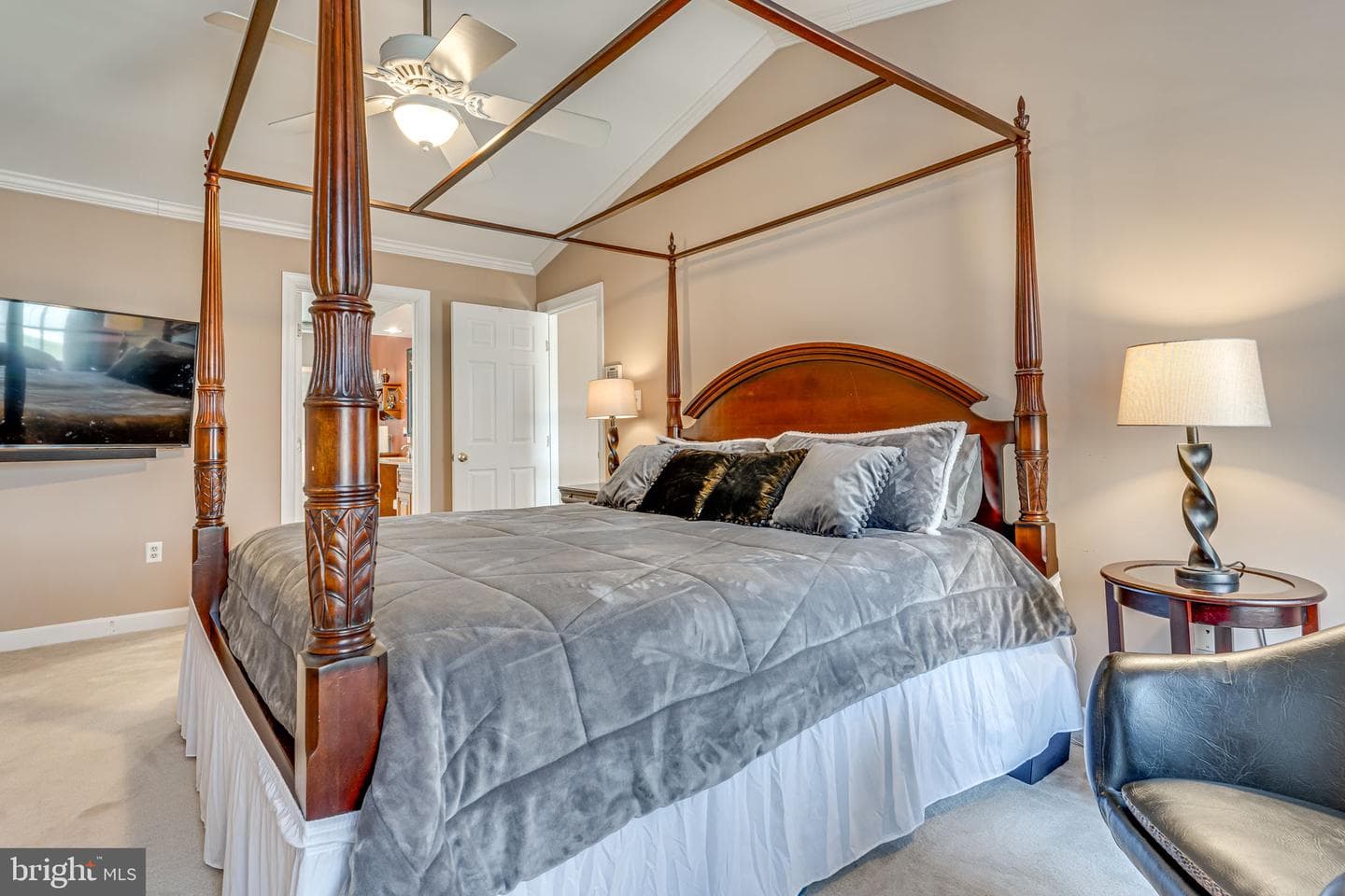 10711 Wimpole Place photo 27