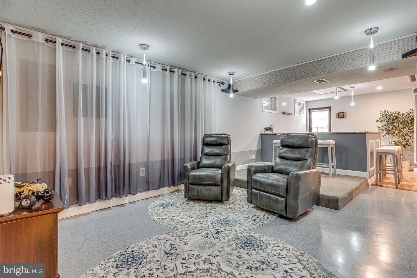 10711 Wimpole Place photo 31