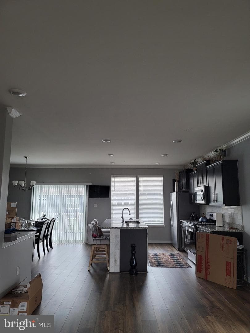 2101 Sarazan Way photo 15
