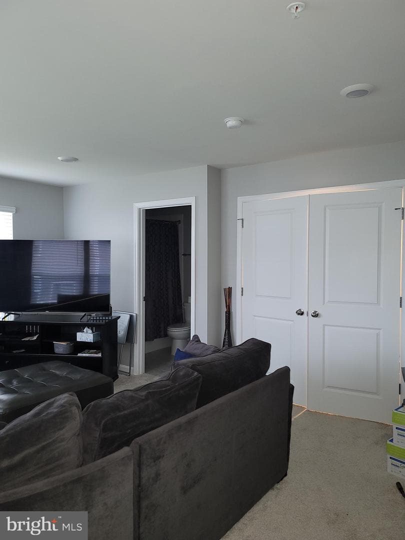 2101 Sarazan Way photo 9