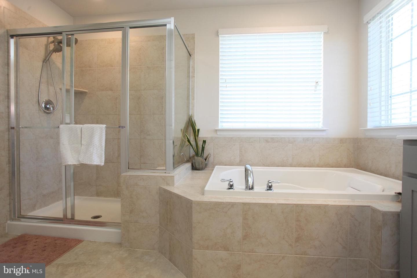 801 Naeve Court photo 46