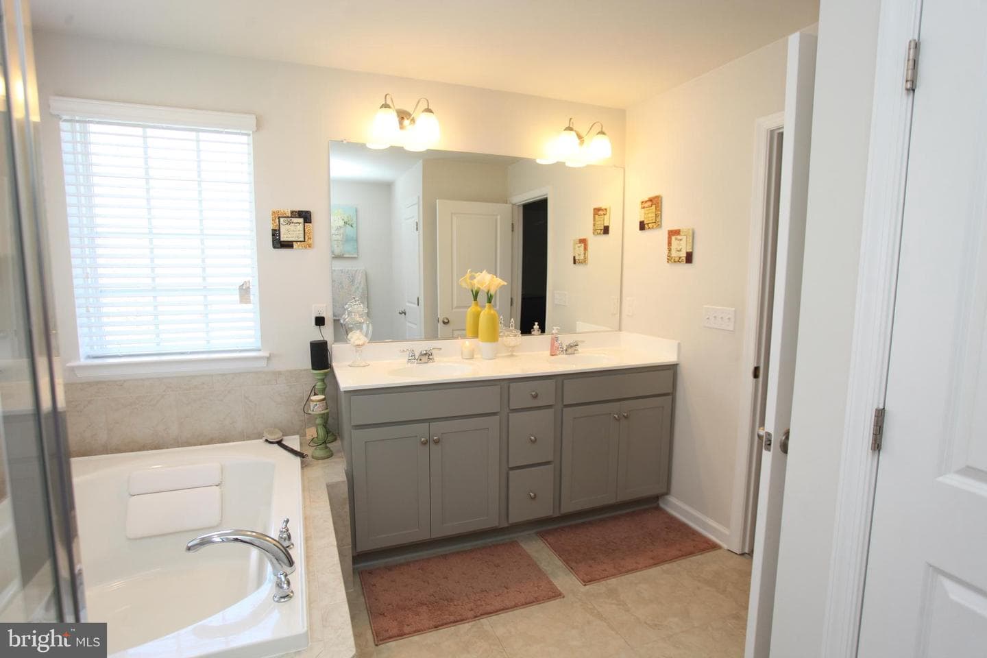 801 Naeve Court photo 48