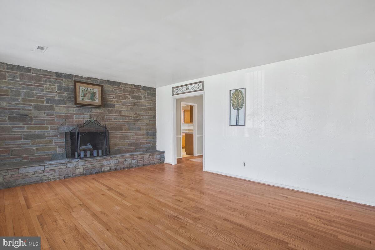 7908 Westwood Court photo 3