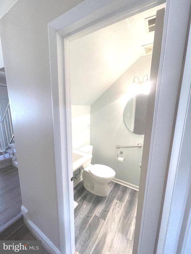 9700 Tam O Shanter Drive photo 22