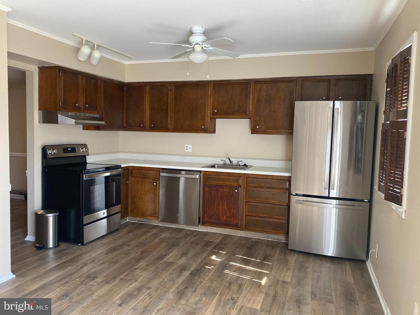 12427 Persimmon Road photo 5