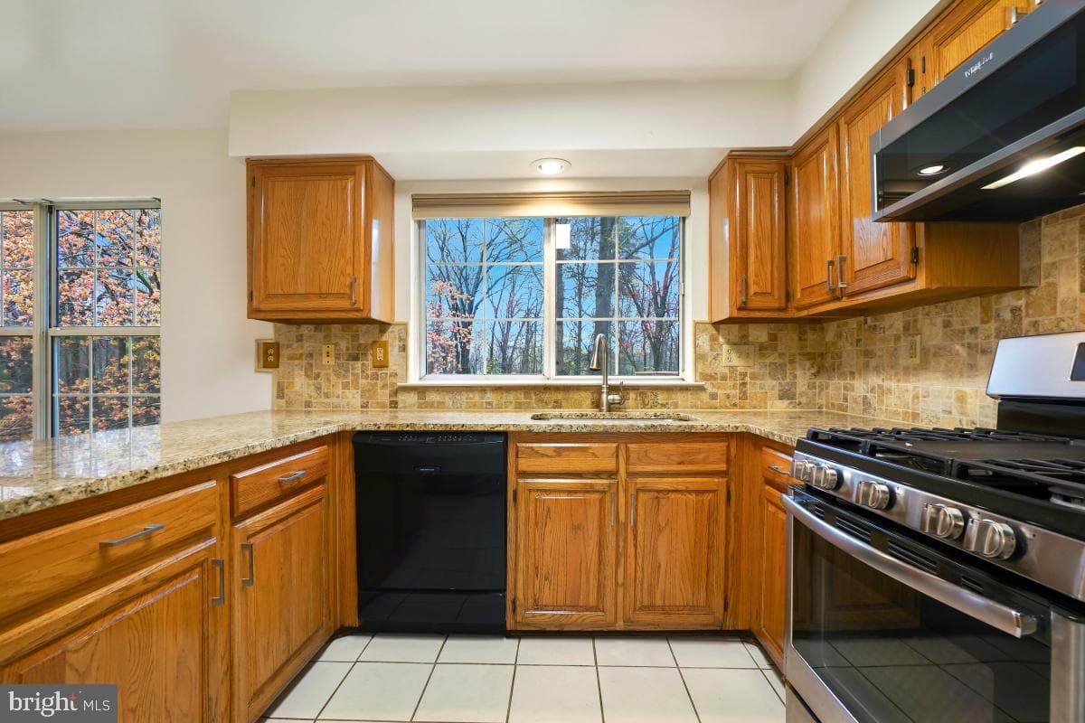 3008 Muskogee Street photo 11