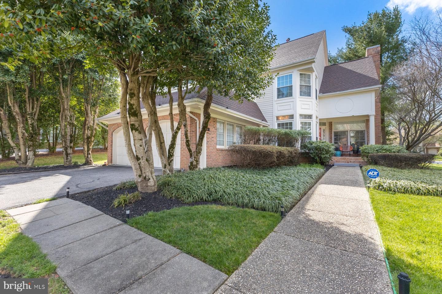 16011 Pennsbury Drive photo 2
